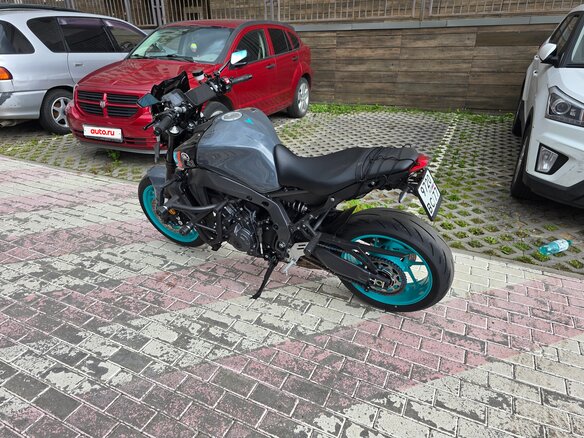2024 Yamaha MT-09 (FZ-09), серый
