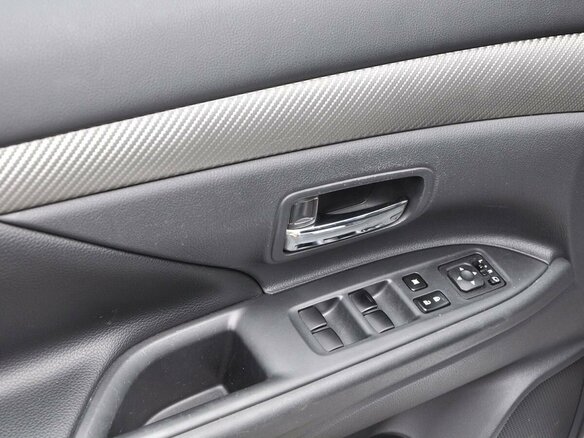 2014 Mitsubishi Outlander III, белый - вид 11