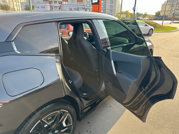 2021 BMW iX xDrive40 I (I20), серый, 7500000 рублей - вид 8