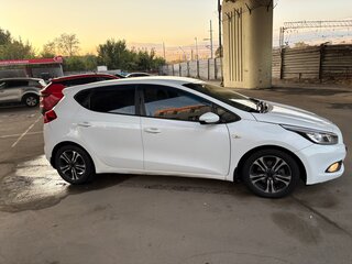 2013 Kia Ceed II, белый, 690000 рублей, вид 2