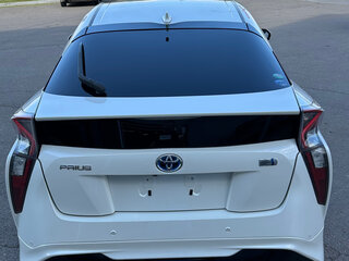 2017 Toyota Prius IV (XW50), белый, 1715000 рублей, вид 5