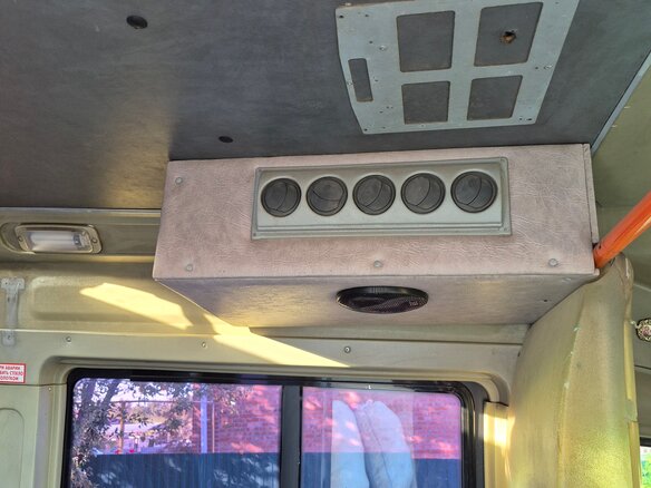 2008 Iveco Daily, белый, 800000 рублей - вид 14