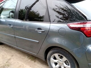 2012 Citroen C4 Picasso I, серый, 700000 рублей, вид 2