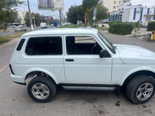 2019 Lada (ВАЗ) 2121 (4x4) Urban I Рестайлинг, белый, 690000 рублей, вид 3
