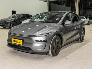 2025 Tesla Model Y Long Range I Рестайлинг, серебристый, 7639800 рублей, вид 1