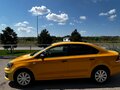 2017 Volkswagen Polo V Рестайлинг, жёлтый, 395000 рублей - вид 7