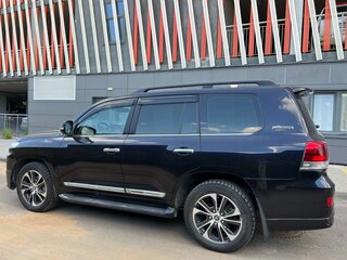 2020 Toyota Land Cruiser 200 Series Рестайлинг 2, чёрный, 10500000 рублей, вид 3