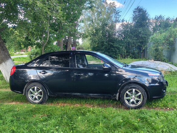 2014 Geely GC6, чёрный, 320000 рублей - вид 4
