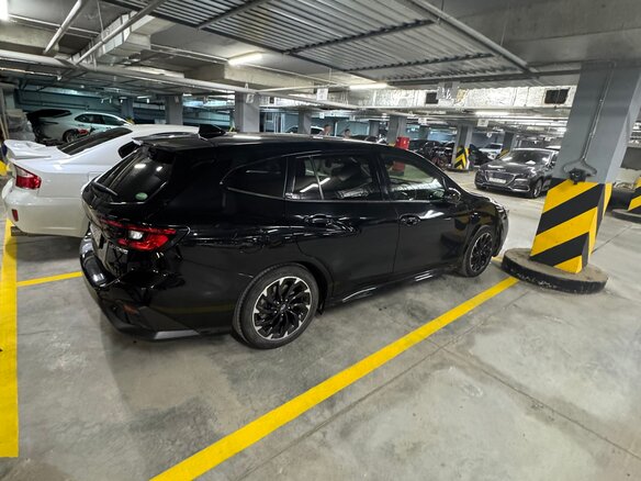 2021 Subaru Levorg II, чёрный, 2700000 рублей - вид 9