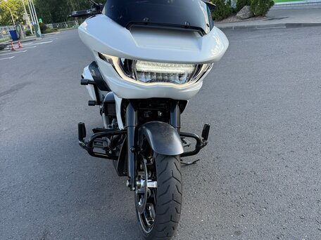 2023 Harley-Davidson Road Glide, белый, 2790000 рублей, вид 4