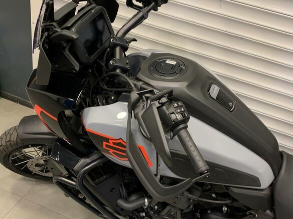 2026 Harley-Davidson Pan America Limited, серый, 3500000 рублей - вид 8