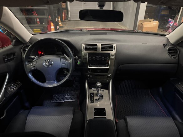 2008 Lexus IS 250 II Рестайлинг, красный, 1300000 рублей - вид 12