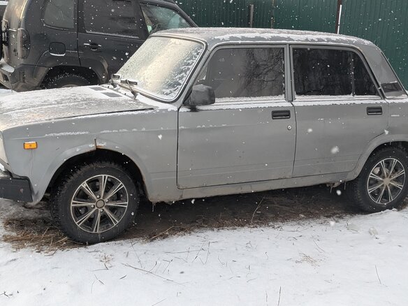 2010 Lada (ВАЗ) 2107, серебристый, 400000 рублей - вид 1