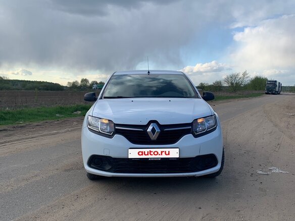 2015 Renault Logan II, белый, 550000 рублей - вид 2