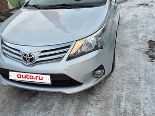 2012 Toyota Avensis III Рестайлинг, серебристый, 1210000 рублей, вид 1