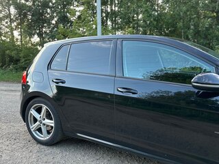 2013 Volkswagen Golf VII, чёрный, 1100000 рублей, вид 3