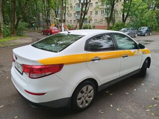 2016 Kia Rio III Рестайлинг, белый, 420000 рублей, вид 4