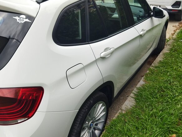 2014 BMW X1 18i I (E84) Рестайлинг, белый, 1300000 рублей - вид 7