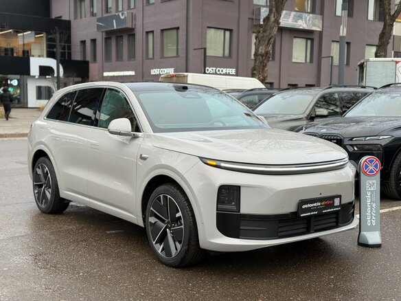 2026 Li Auto (Lixiang) L6 I, серебристый, 7950000 рублей