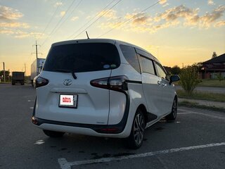 2016 Toyota Sienta II, белый, 1500000 рублей, вид 5