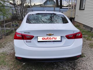 2018 Chevrolet Malibu IX, белый, 1400000 рублей, вид 4