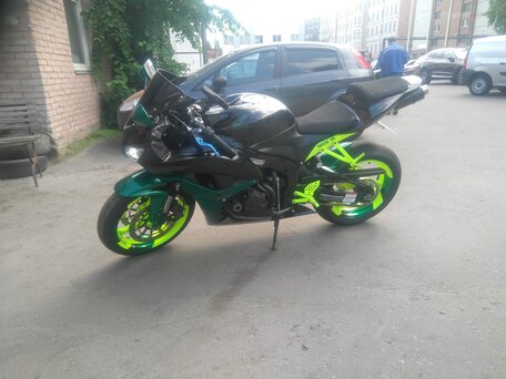 2008 Honda CBR 600RR, зелёный, 520000 рублей, вид 2