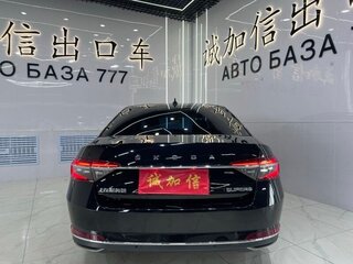 2022 Skoda Superb III Рестайлинг, чёрный, 2290000 рублей, вид 3
