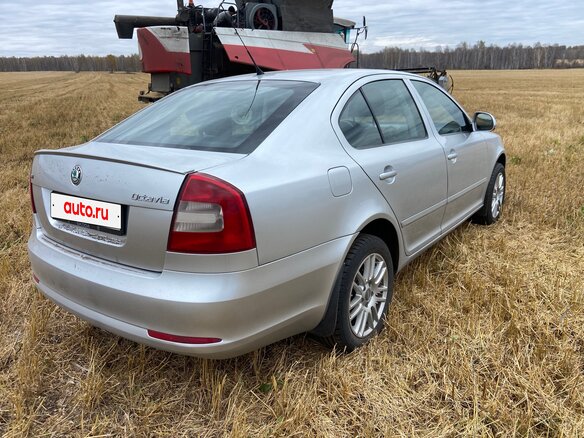 2009 Skoda Octavia II (A5) Рестайлинг, серебристый, 900000 рублей - вид 2