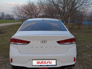 2018 Hyundai Sonata VII (LF) Рестайлинг, белый, 2010000 рублей, вид 5