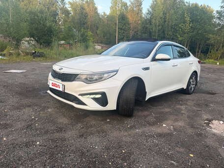 2018 Kia Optima IV Рестайлинг, белый, 1550000 рублей, вид 1