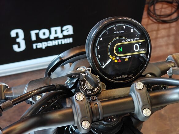 2026 Royal Enfield Guerrilla 450, голубой, 559000 рублей - вид 5