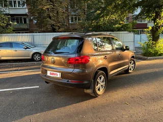 2014 Volkswagen Tiguan I Рестайлинг, коричневый, 1300000 рублей, вид 4