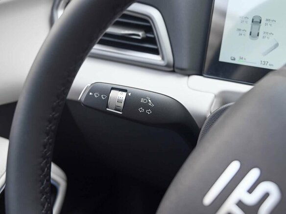 2026 BYD Yuan Up 45.12 kWh, белый, 2160000 рублей - вид 12