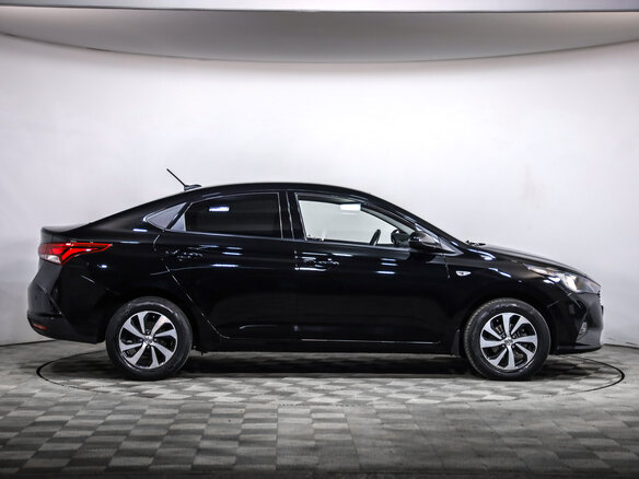 2020 Hyundai Solaris II Рестайлинг, чёрный, 1749000 рублей - вид 3