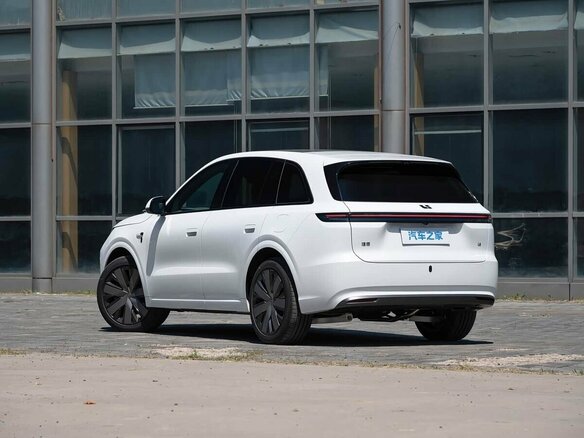 2026 Li Auto (Lixiang) L6 II, белый, 7730000 рублей - вид 2