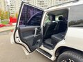 2015 Toyota Land Cruiser 200 Series Рестайлинг 2, белый, 5750000 рублей - вид 10