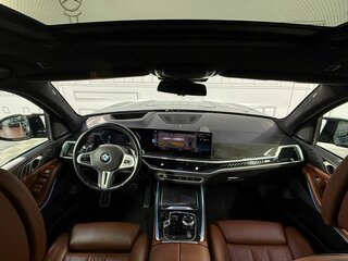 2022 BMW X7 M60i I (G07) Рестайлинг, чёрный, 13150000 рублей, вид 2