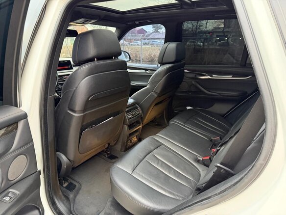 2014 BMW X5 40d III (F15), белый, 3800000 рублей - вид 35