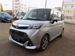 2018 Toyota Tank I, серебристый, 1300000 рублей, вид 2