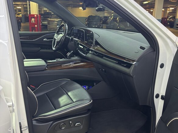 2021 Cadillac Escalade V, белый, 12000000 рублей - вид 12
