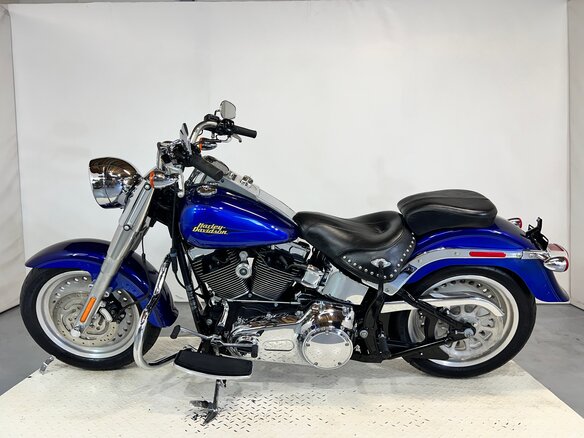 2007 Harley-Davidson Fat Boy, синий, 610000 рублей - вид 11