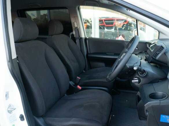 2012 Honda Freed I Рестайлинг, белый, 1000000 рублей - вид 15