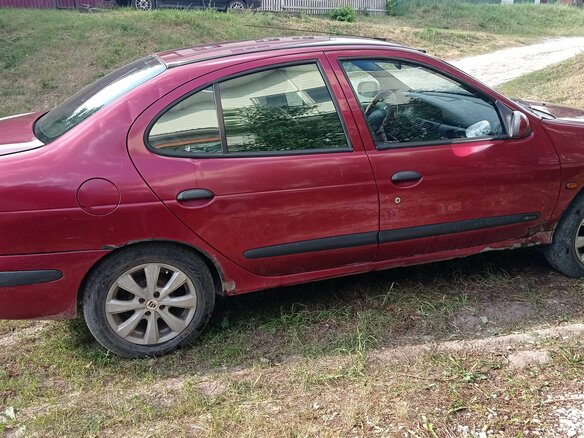 2000 Renault Megane I Рестайлинг, пурпурный, 220000 рублей - вид 12