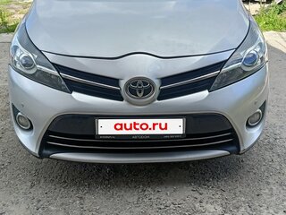 2014 Toyota Verso I Рестайлинг, серебристый, 1520000 рублей, вид 2