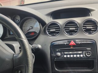 2011 Peugeot 308 I Рестайлинг, белый, 780000 рублей, вид 4