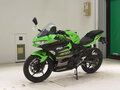 2023 Kawasaki Ninja 400, зелёный, 477875 рублей - вид 3