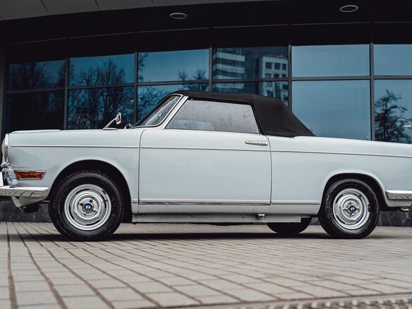 1965 BMW 700, голубой - вид 9