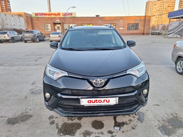 2017 Toyota RAV4 IV (XA40) Рестайлинг, чёрный, 2050000 рублей - вид 5