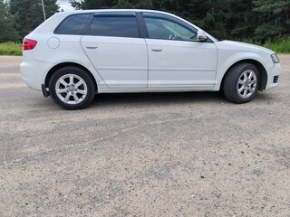 2010 Audi A3 II (8P) Рестайлинг 2, белый, 600000 рублей, вид 2