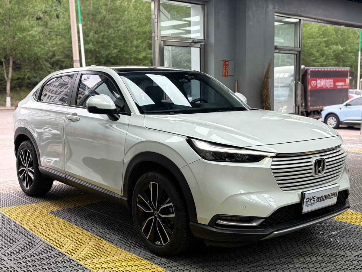Открыть фотографии: Honda Vezel II